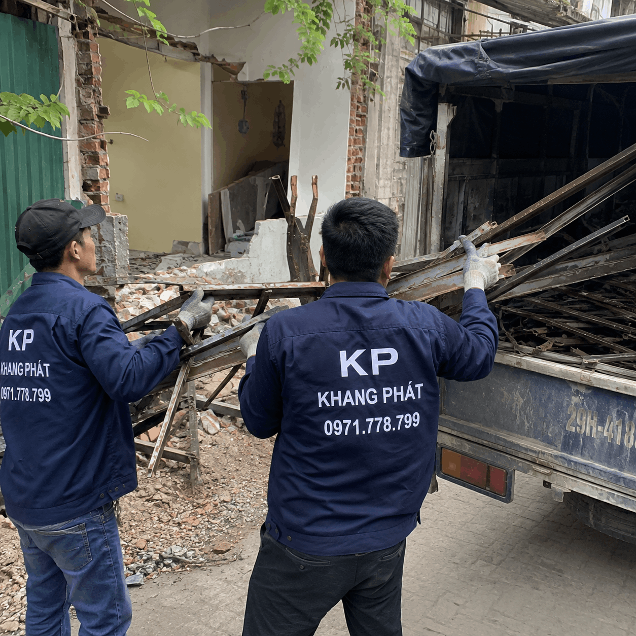 Thu mua sắt vụn công trình xây dựng tại Định Công số lượng lớn